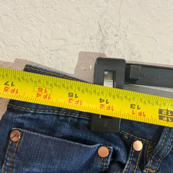 Max Studio Straight Denim Jeans Womens Size 6 Blue Stretch Mid Rise - Picture 6 of 7